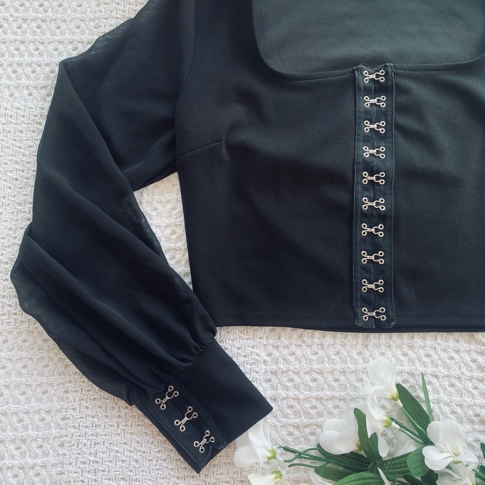 Women’s Top